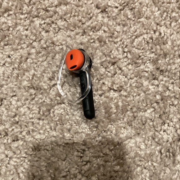 Jabra Bluetooth - Picture 2 of 3